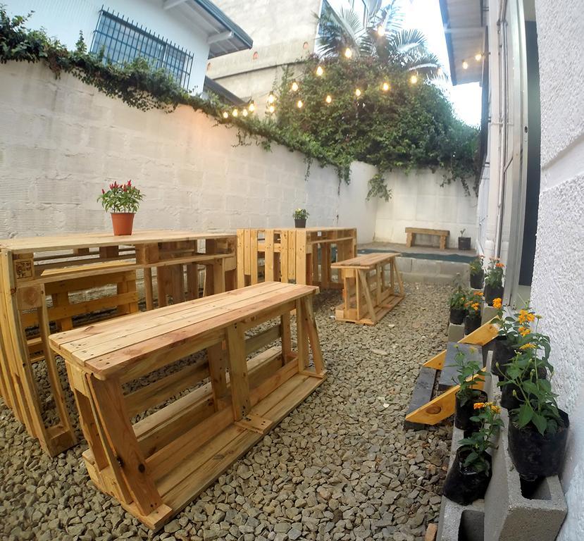 Blackpine Hostel Medellín Eksteriør bilde