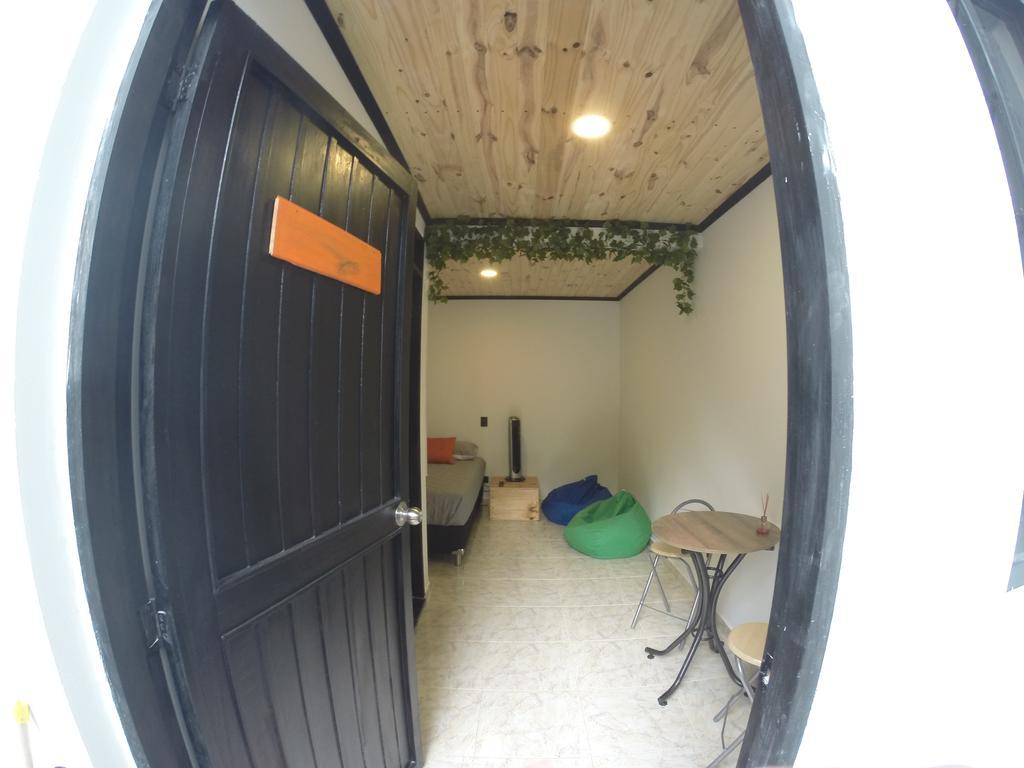 Blackpine Hostel Medellín Eksteriør bilde