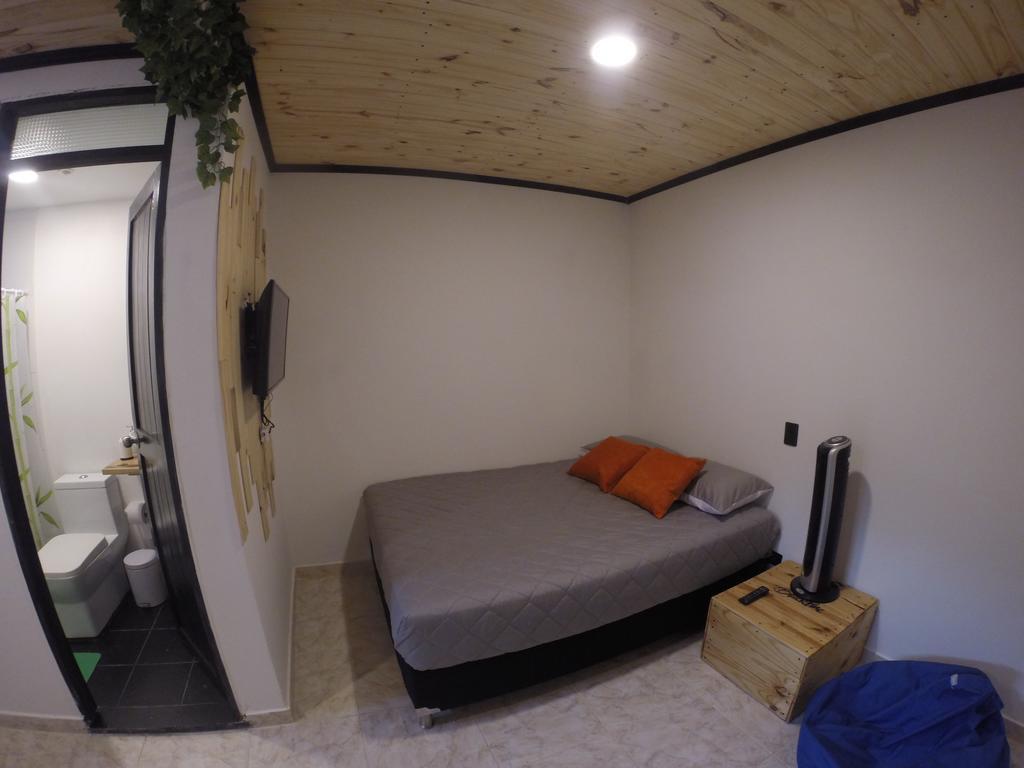 Blackpine Hostel Medellín Eksteriør bilde