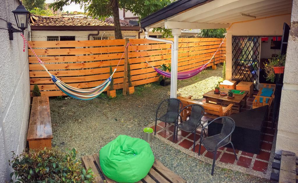 Blackpine Hostel Medellín Eksteriør bilde
