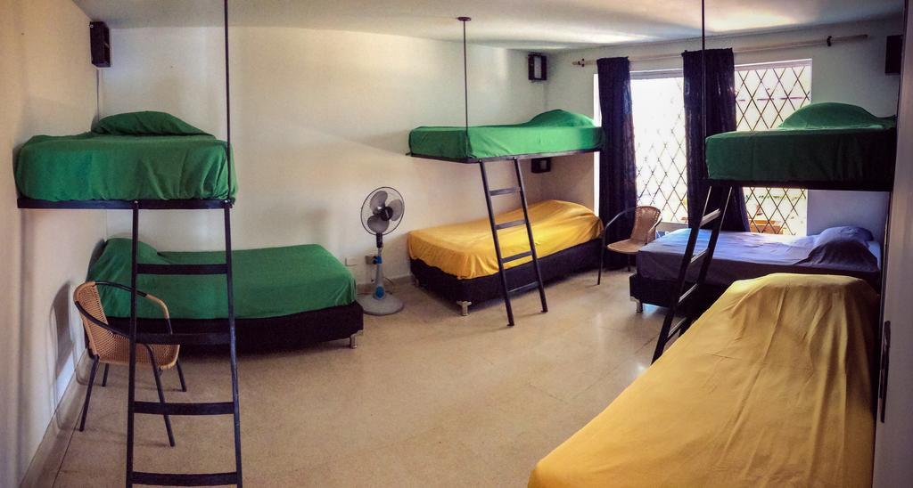 Blackpine Hostel Medellín Rom bilde