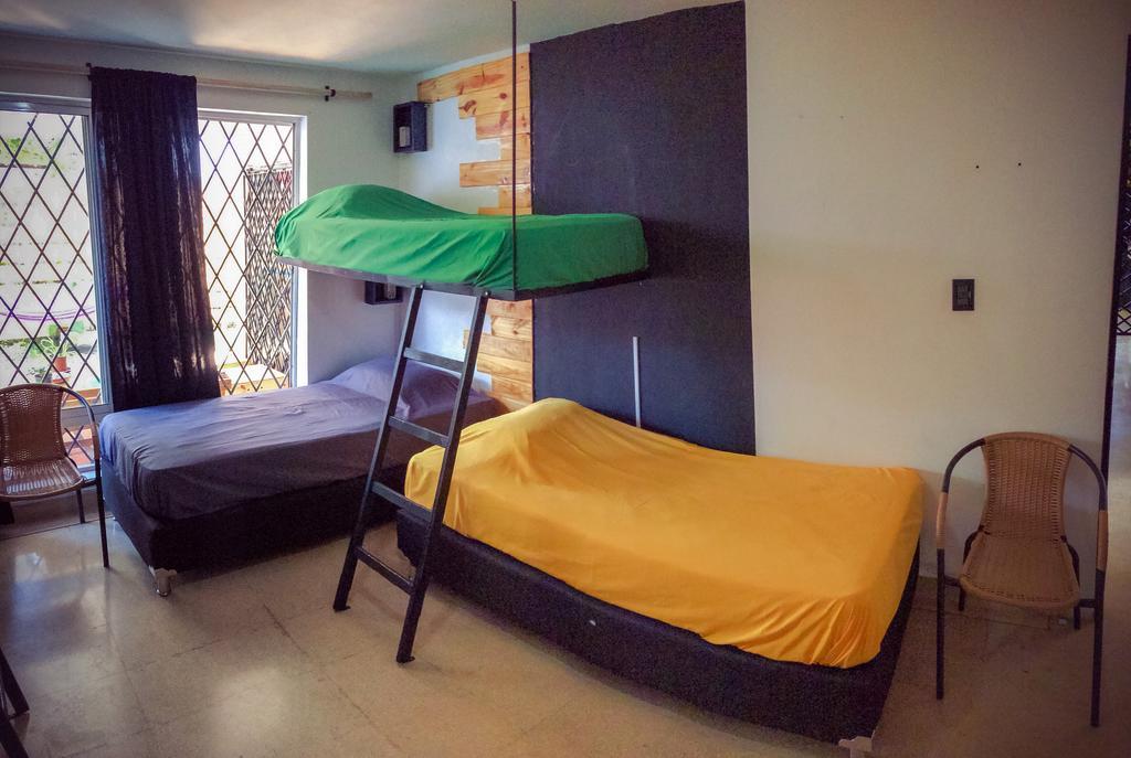Blackpine Hostel Medellín Rom bilde