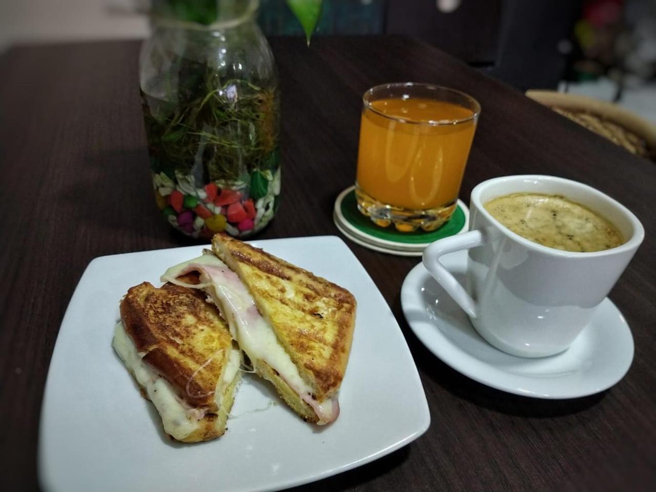 Blackpine Hostel Medellín Eksteriør bilde